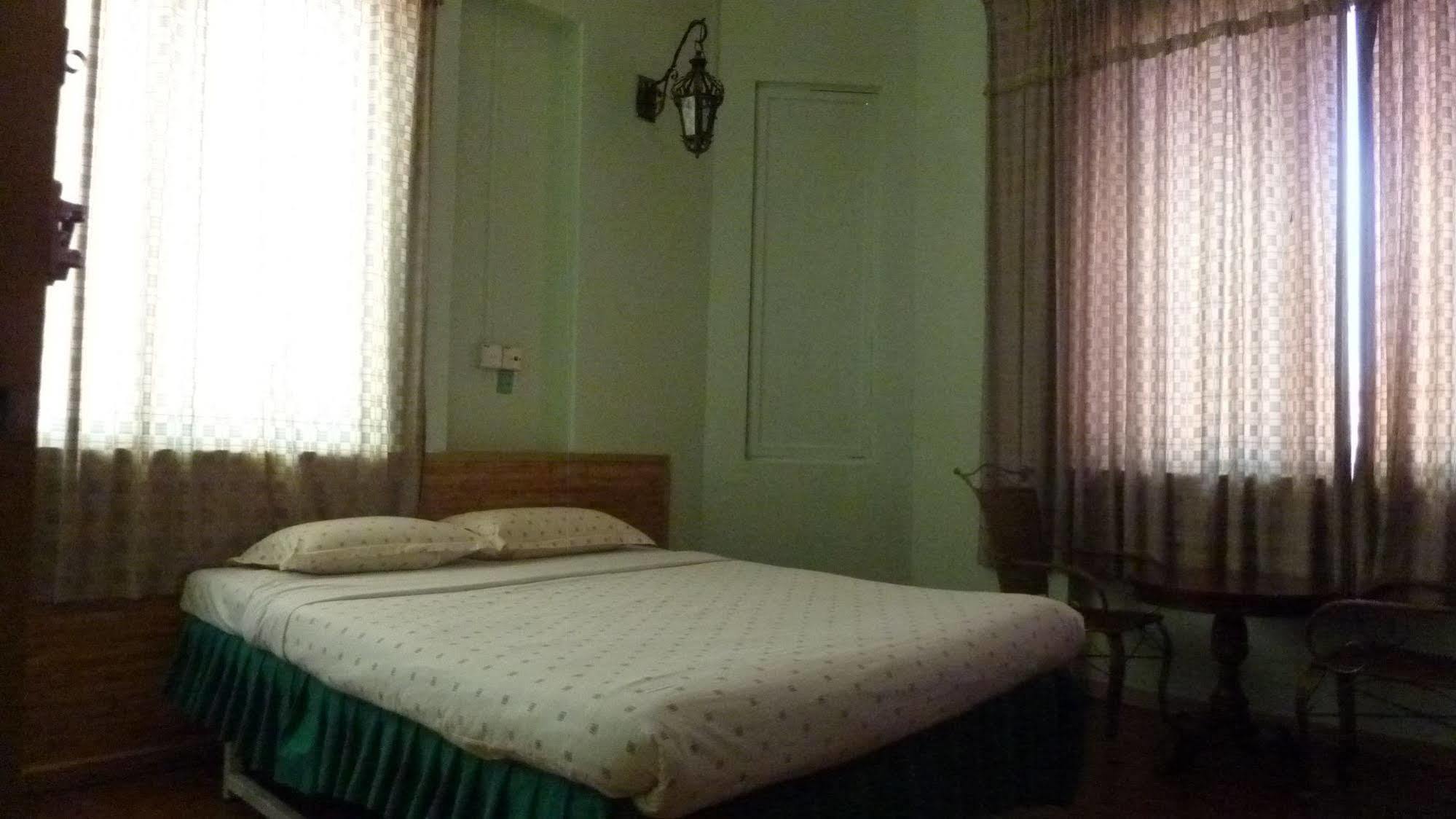 7 Hung Hung Hotel