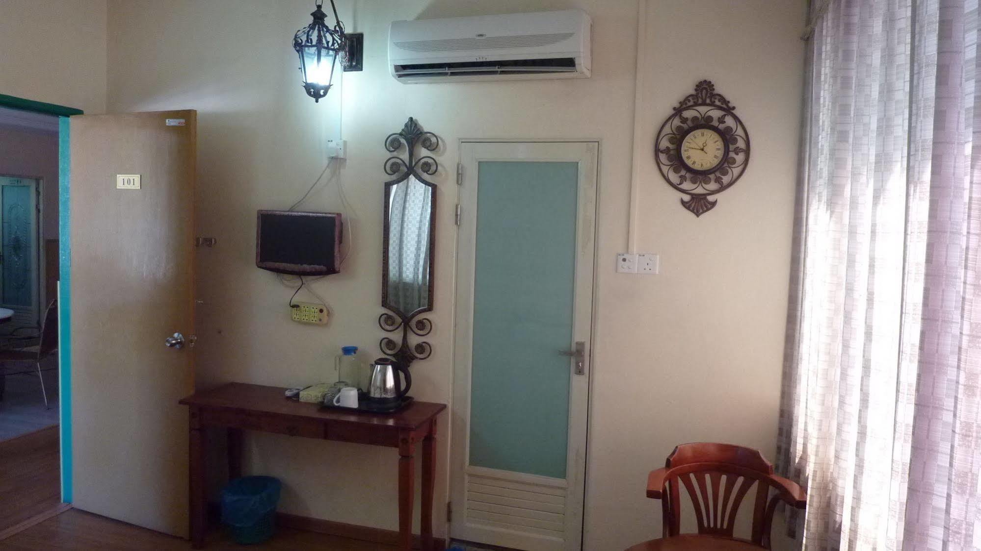 7 Hung Hung Hotel